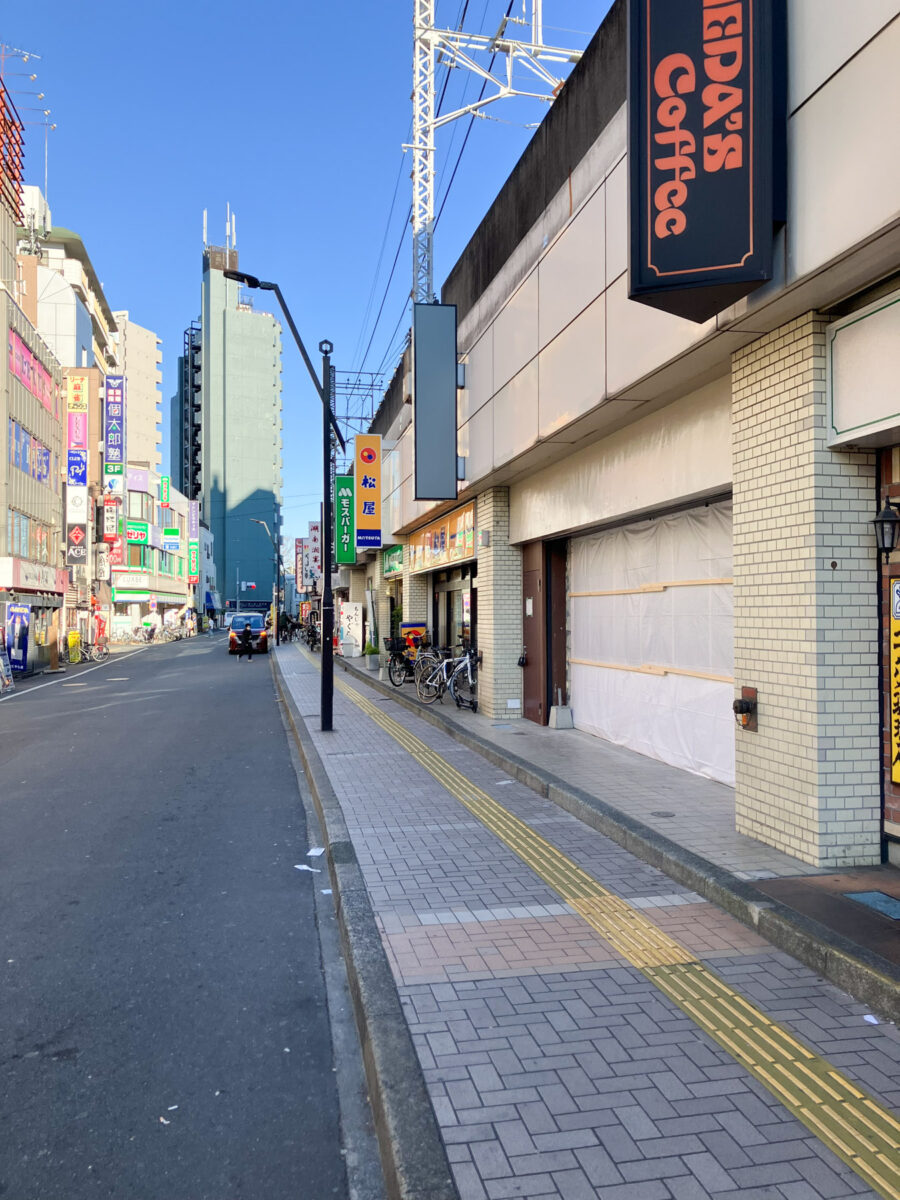 亀有駅北口近くにオリジン弁当グループの「れんげ食堂Toshu 亀有北口店